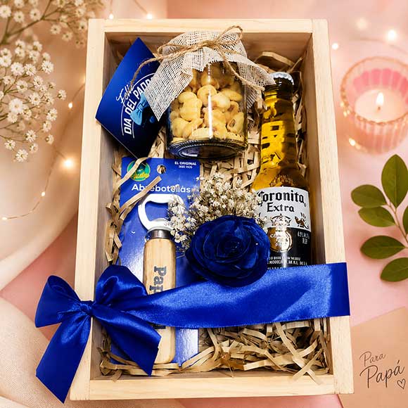 Caja regalo para papá con cerveza Coronita, snacks y accesorios personalizados