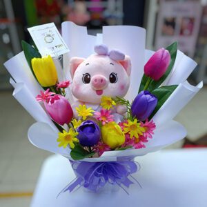 peluche con tulipanes